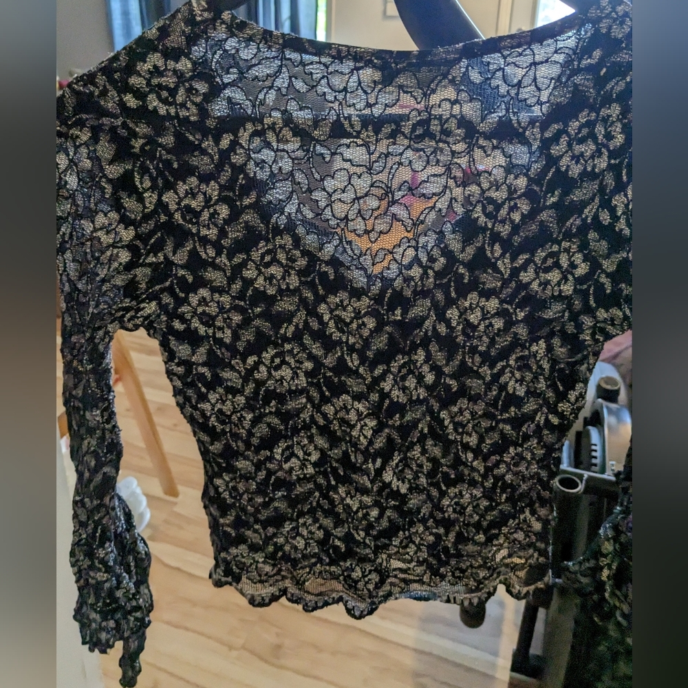 Lace sweater - Picture 3 of 3